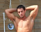 Hunk gets blown by a stud after they go in hot tub